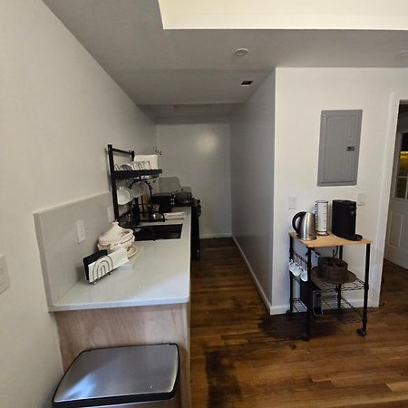Beautiful Boston Bedroom - New Renovation Eksteriør billede